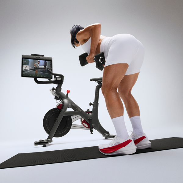 BA06-0005_6 Peloton Cross Training Bike